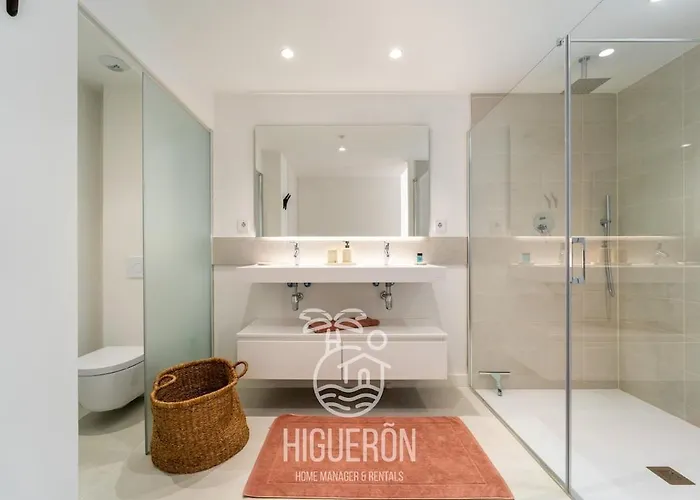 Higueronrentals The Secret Garden アパート *