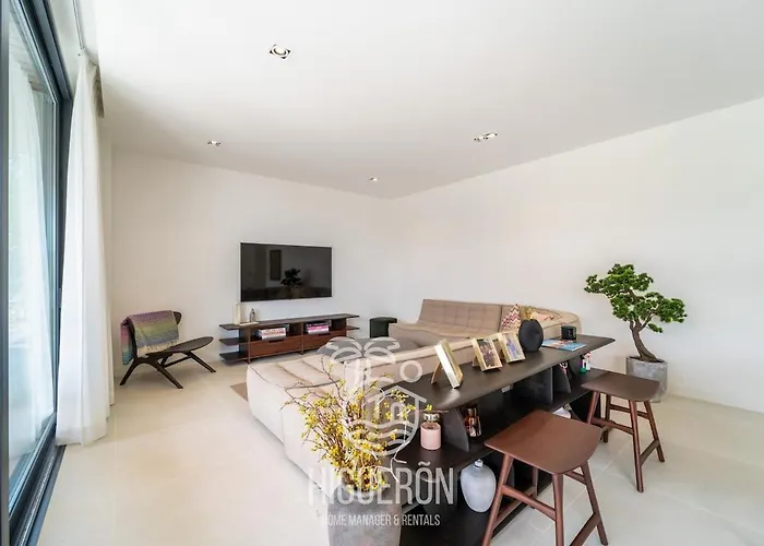 Higueronrentals The Secret Garden *