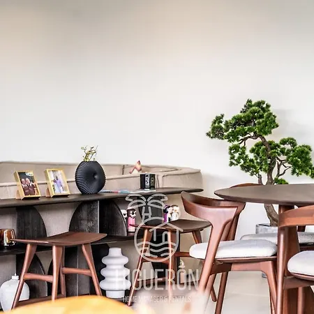 Higueronrentals The Secret Garden Appartement