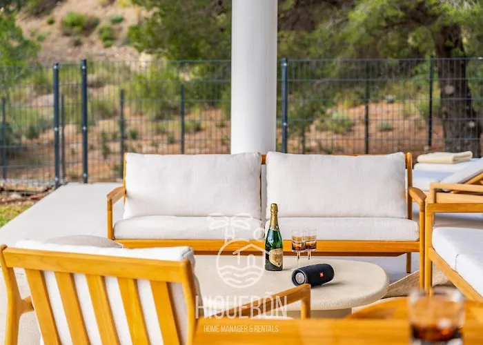 Higueronrentals The Secret Garden Apartment Fuengirola