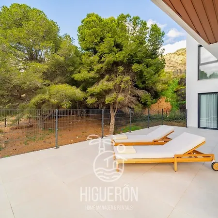 Higueronrentals The Secret Garden