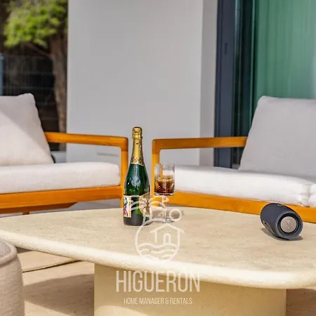 アパート Higueronrentals The Secret Garden *